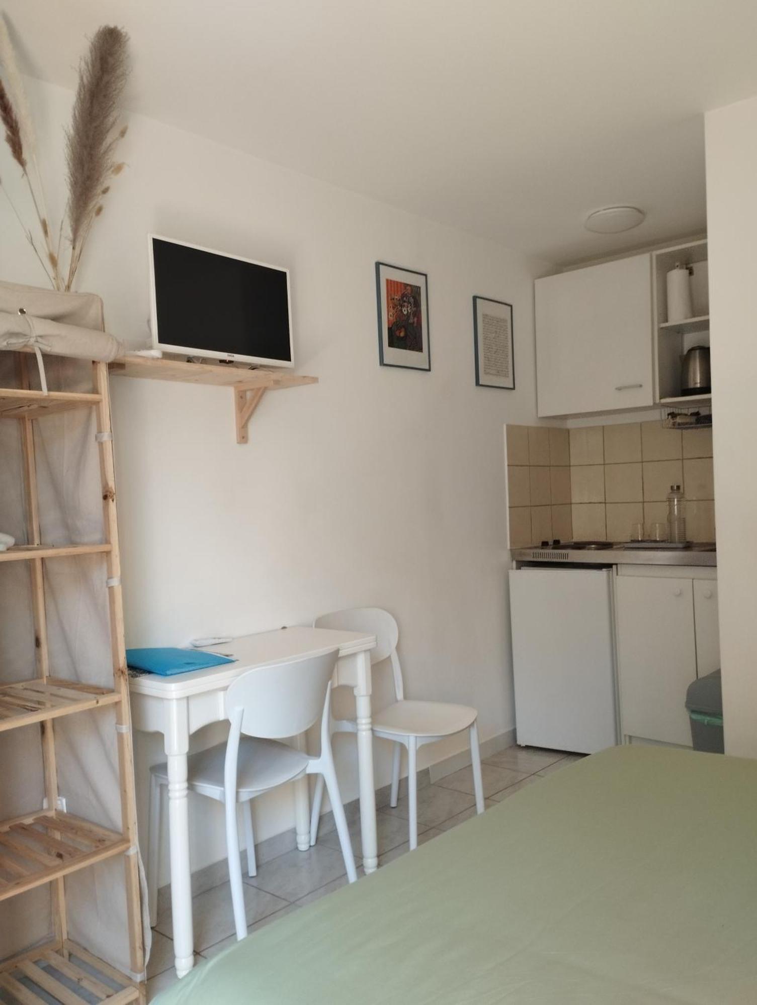 Maison D'Hotes Floribel Кан сюр Мер Стая снимка